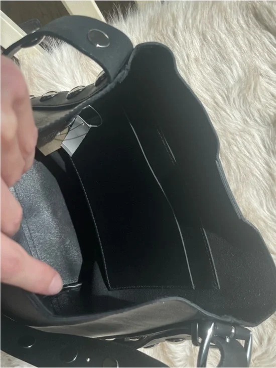 Madewell Medium Essential Bucket Tote - Picture 9 of 10